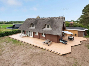 "Ginnie" - 300m from the sea in Funen