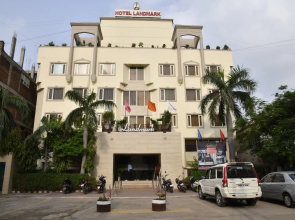 Hotel Landmark