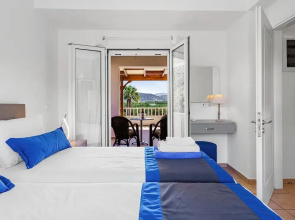 Villa in Epano Sisi Near Child-friendly Beach