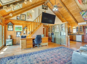 Private Lake On-site: Secluded Retreat in Grant!