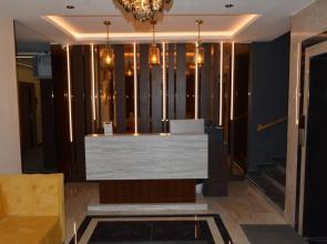 Saroja Suites