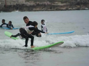 Totora Surf School & House - Hostel