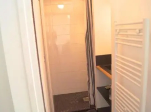 Cancale Port mer, les pieds dans l'eau