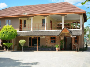 Three Tree Hotel