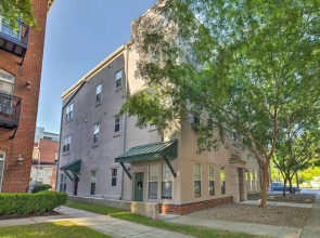 Chic Wilmington Condo in Brooklyn Arts District!