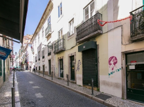 The Rose of Bairro Alto