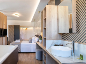 John Mary Suites