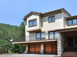 Potato Patch Luxury 4 Bedroom Townhome - Vail Point