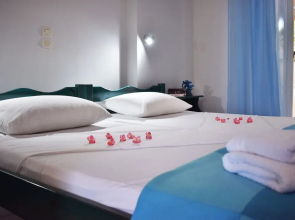 Kuris Apartments