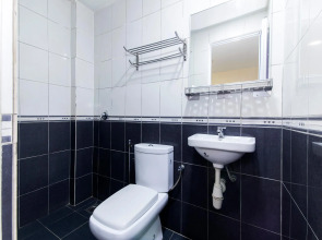 OYO 124 Hotel Seniman Sentul (Sanitized Stay)