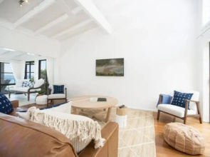 Fuller Holidays - Jane's on Wategos Unit 2, 37 Marine Pde-2 Bed Villa