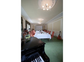 Sturmer Hall Hotel & Conference Centre