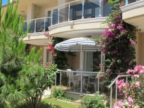 Villa AQ37 by JoyLettings