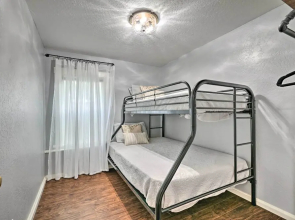 Peaceful Sonora Home w/ Grill: Walk to Downtown!