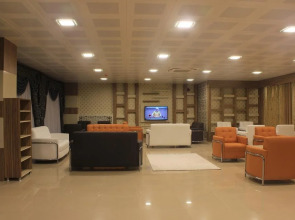 Umur Hotel