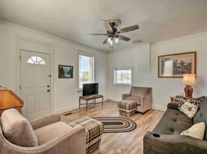 Kik-n-bak Cottage w/ Beautiful Mountain View