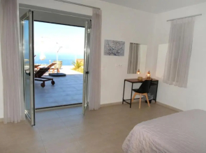 Eva Villas West with infinity pool & and panoramic sea view