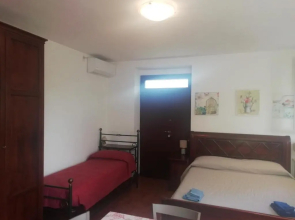 Monolocali e stanze in Villa a 350 mt spiaggia libera Lido delle Sirene