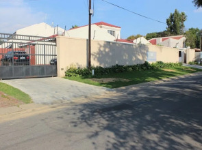 Flamboyant Guest Lodge