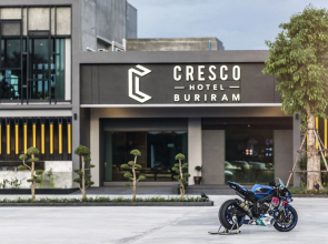 Cresco Hotel Buriram