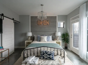 Chic Parisian Studio w/Amazing Rooftop 10Min Dtwn