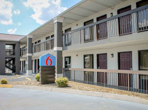 Motel 6 Knoxville, TN - East