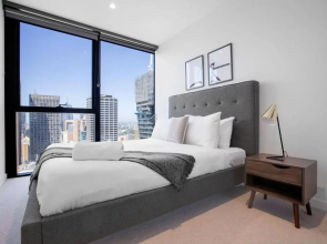 Warm Nest Central Location@collins