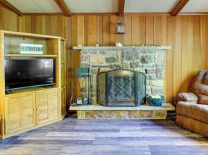 Gouldsboro Vacation Rental w/ Pool & Lake Access!