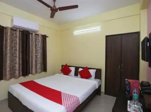 OYO 24237 Aashray Guest House