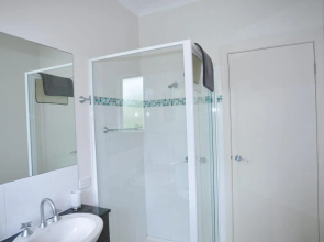 Sandpiper 3 - Close TO Beach AND Town