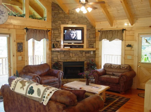 Cozy Cabin by Eagles Ridge Resort