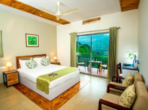 Mistletoe Homestay & Cafe