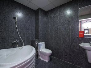 RedDoorz Near Tan Dinh Market 3