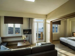 Renieris Hotel