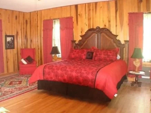 Tuckasiegee River Mountain Lodge