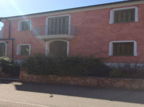 Two-room apartment in Porto Ottiolu very close to the marina.-Bilo Rosa Primo Piano