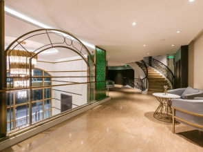 Hanting Hotel Shanghai Hongbaoshi Road Metro Station