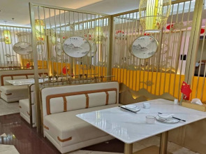 Отель Three 888 Hotel