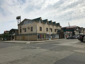 Amra2000 Guest House