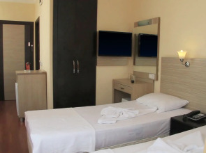 Kleopatra Bavyera Hotel