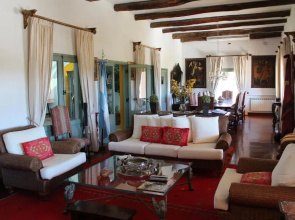 El Porvenir Casa de Bodega