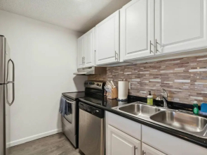 Refreshing Studio in H2O Complex w Pool