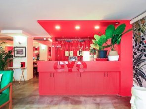 Chaba Poshtel by OYO Rooms