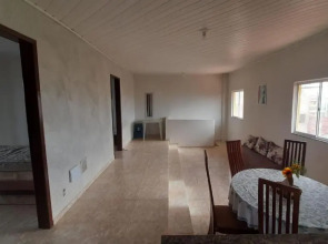 3º andar independente - Casa a 50m da praia com vista lateral para o mar