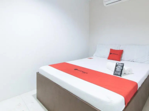 RedDoorz @ Bridgeway Hotel Tuguegarao City