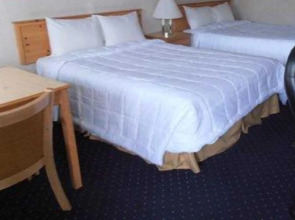 Econo Lodge Inn & Suites Central