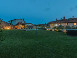 Stunning Home in Barban With Wifi and 2 Bedrooms