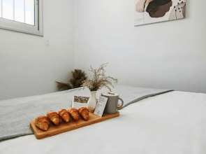Phaedrus Living: Seaside Luxury Flat Athina 21