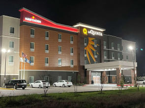 Hawthorn Extended Stay by Wyndham Sulphur (Lake Charles)