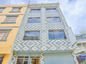 SPOT ON 571 Hotel Ashim